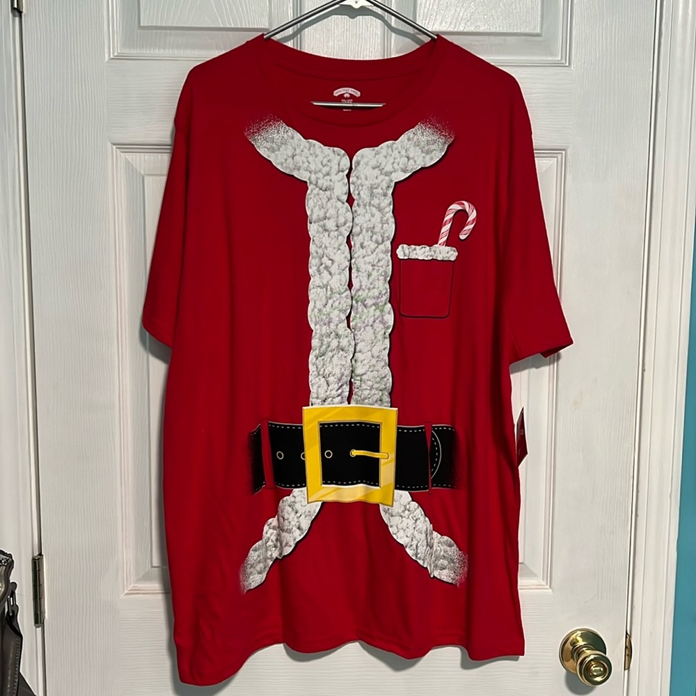 NWT Men’s Santa Tshirt
